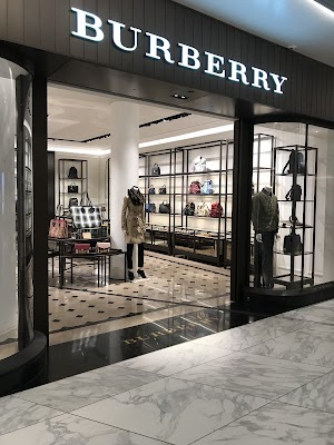 Burberry at Amsterdam Airport