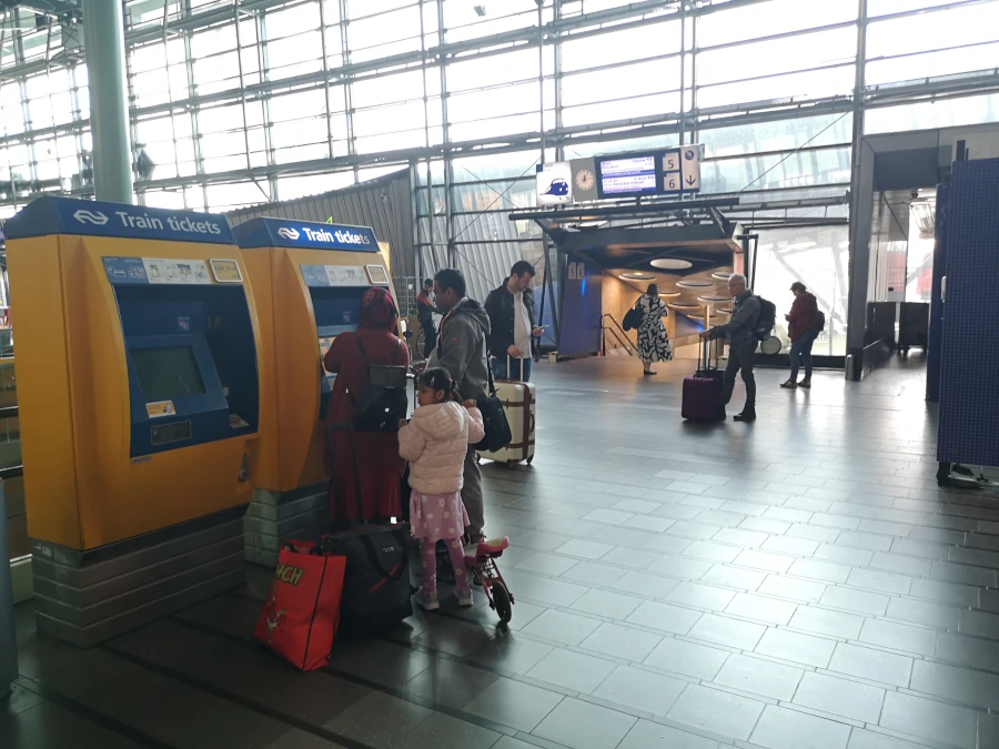 Train 1 Amsterdam Airport